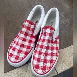 Mudd Womens  10 Poppy-197L Slip On Flats Checkered Comfort White Red Canvas